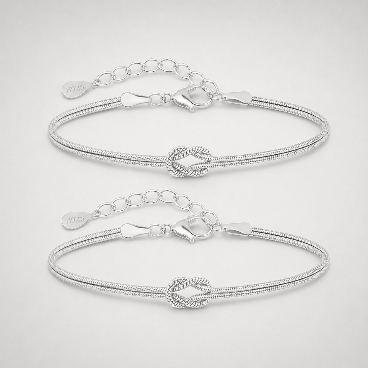 The Amora Knot