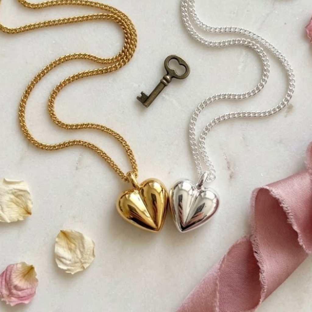 The Amora Sterling Heart