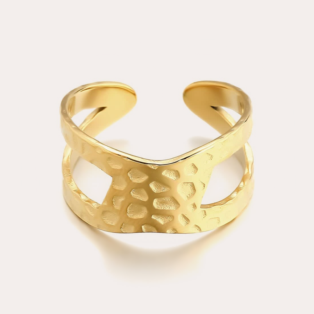 The Amora Hammered Split Ring, gold stainless steel ring