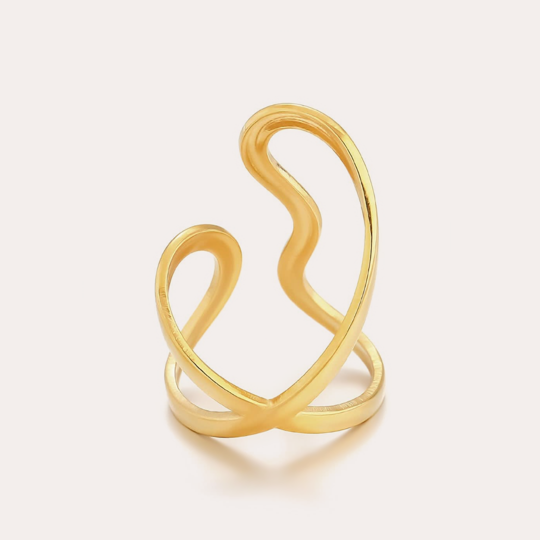 The Amora Squiggle Ring, gold stainless steel ring