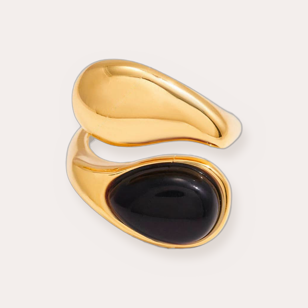 The Amora Toi et Moi Ring – Midnight, gold stainless steel ring