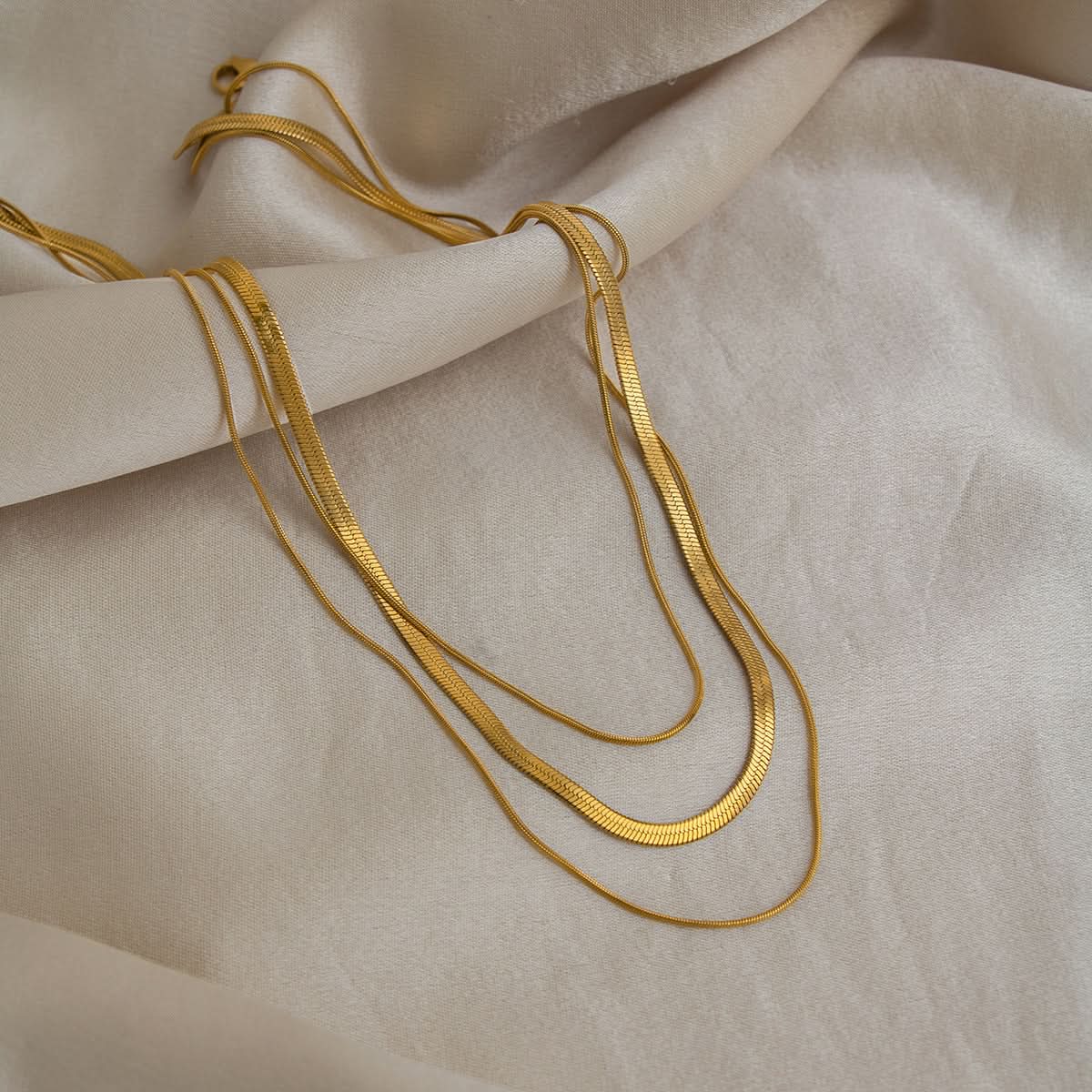 The Amora Layered Herringbone