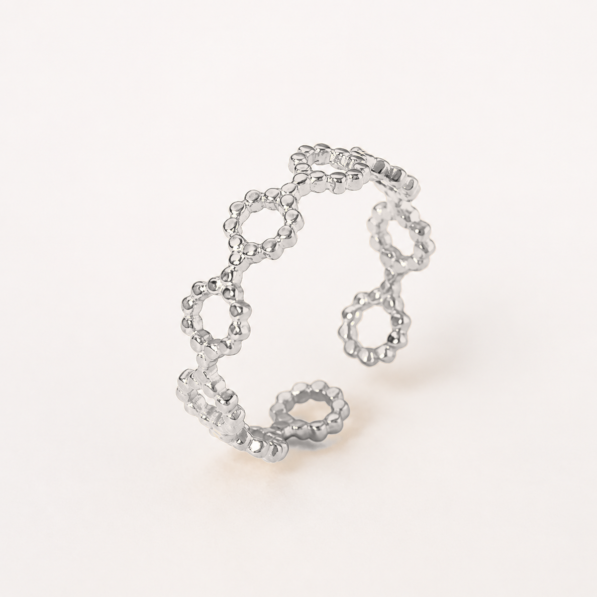 Linked ring in silver #Color_Silver