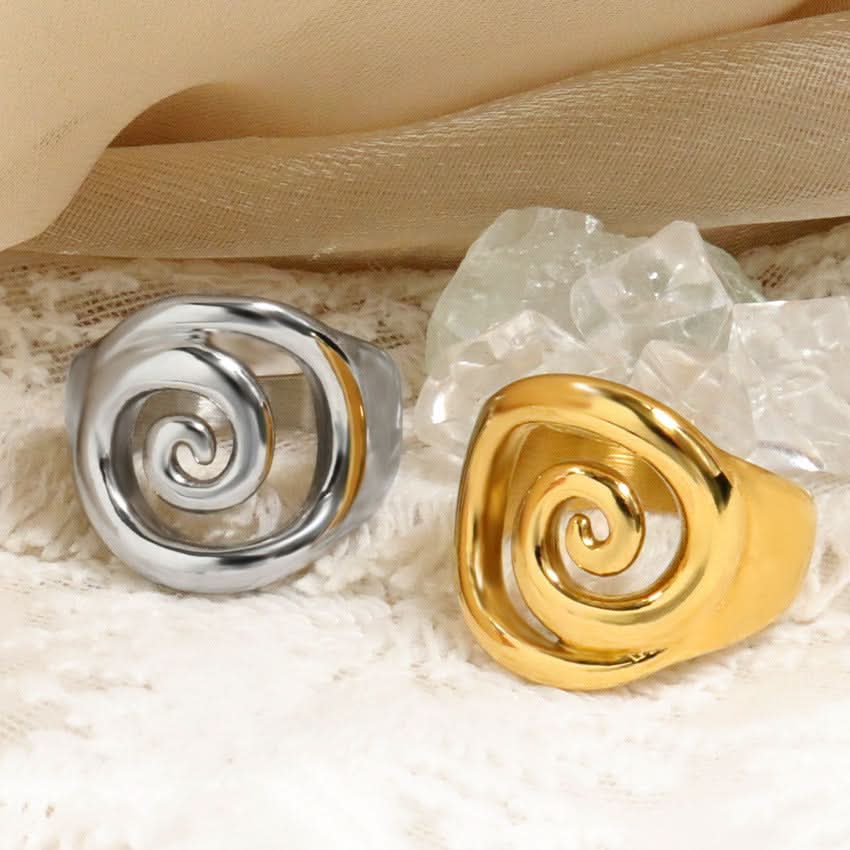 The Amora Spiral Ring