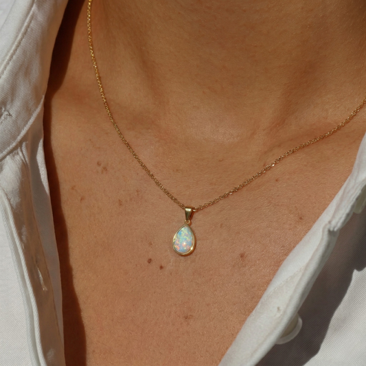 Opaline Pendant Necklace
