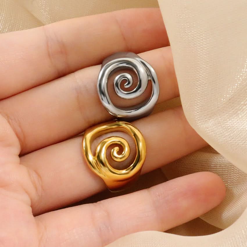 The Amora Spiral Ring