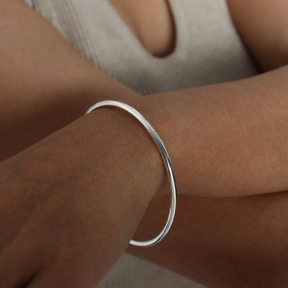 The Amora Stacking Bangle