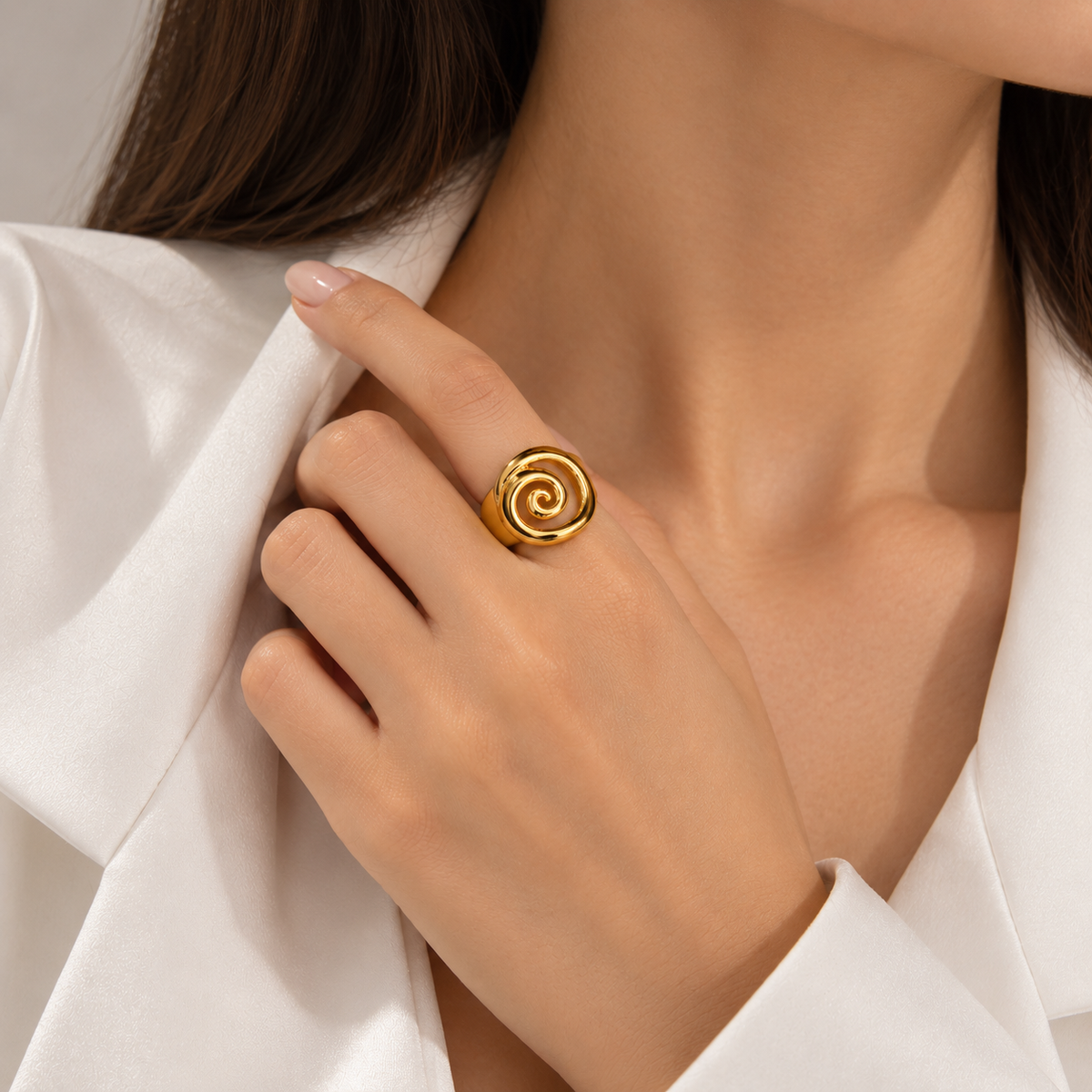 The Amora Spiral Ring
