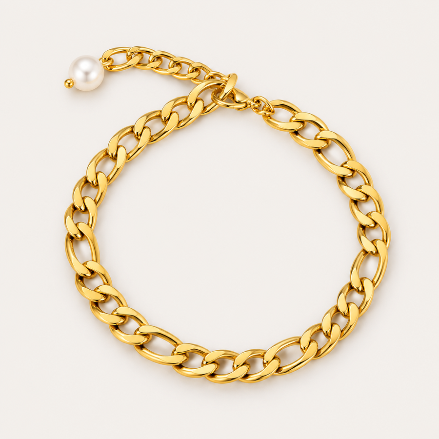 The Amora Chunky Figaro Anklet