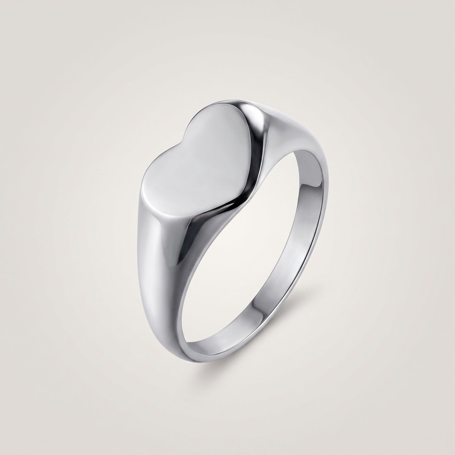 The Amora Heart Signet