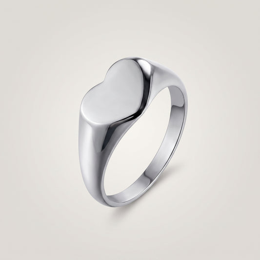 The Amora Heart Signet