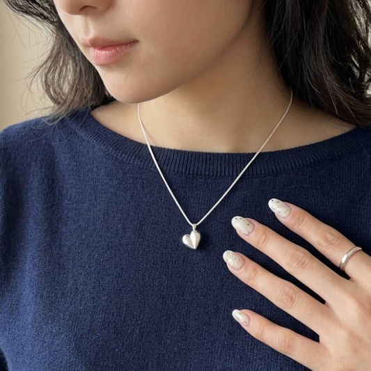 The Amora Sterling Heart