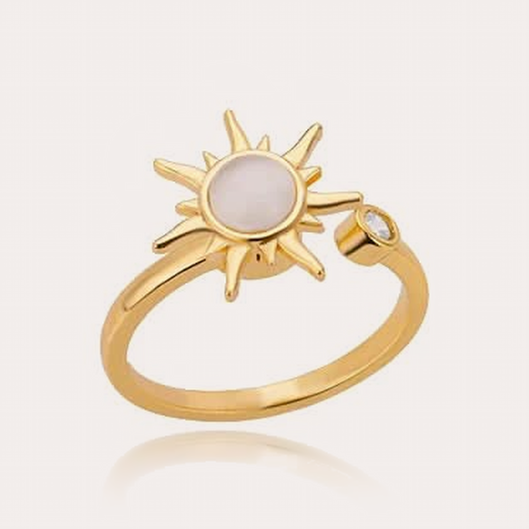 The Amora Little Sun Ring in Gold, gold stainless steel ring #Color_Gold