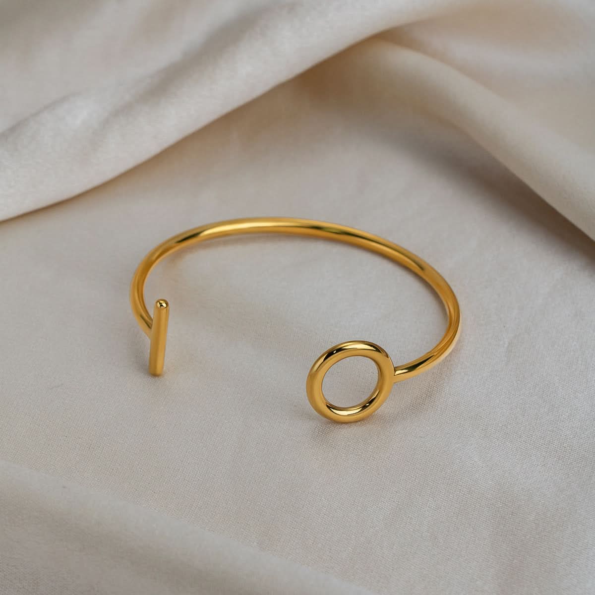 The Amora Toggle Cuff