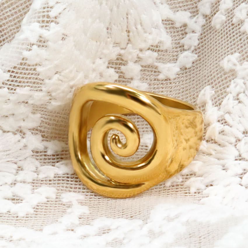 The Amora Spiral Ring