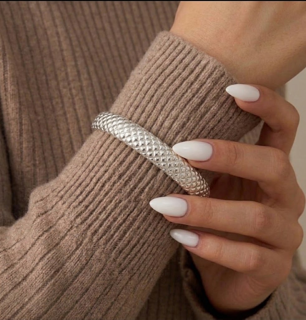 The Amora Quilted Bangle