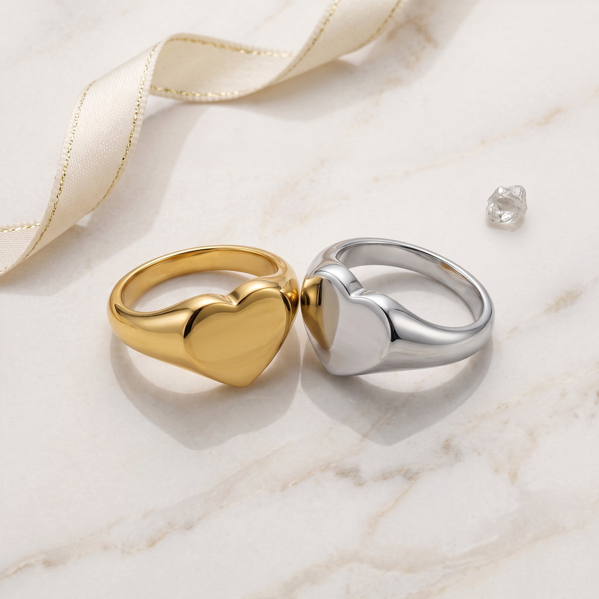 The Amora Heart Signet