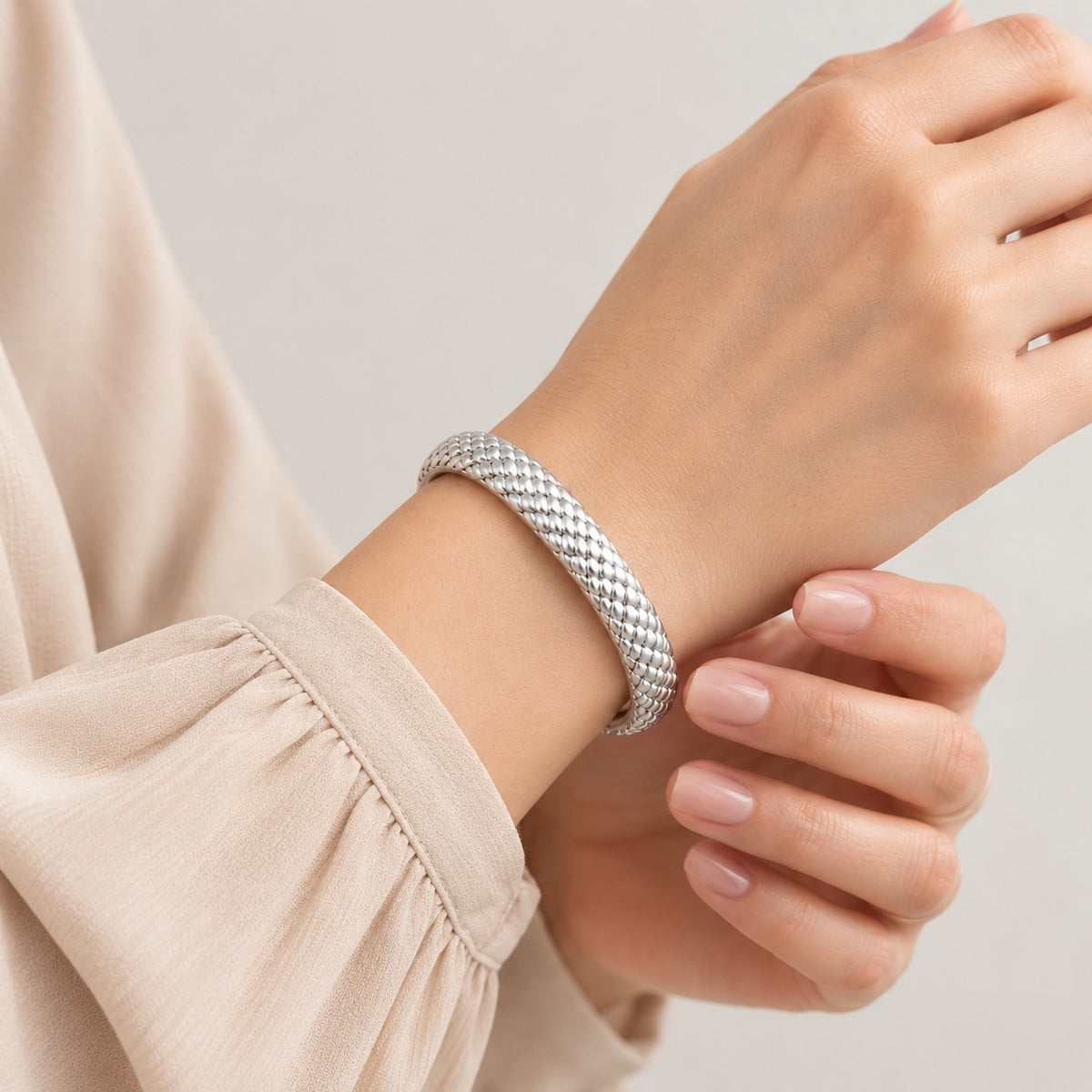 The Amora Quilted Bangle