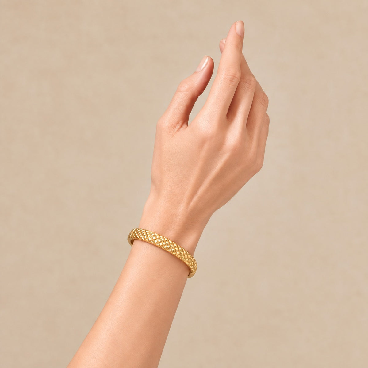 The Amora Quilted Bangle